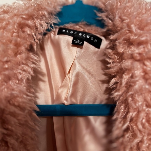 Dolls Kill light pink faux fur crop Jacket - Picture 2 of 8